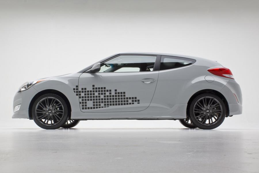  Hyundai Veloster RE-MIX Edition 2012 года  (фото 15 из 18)